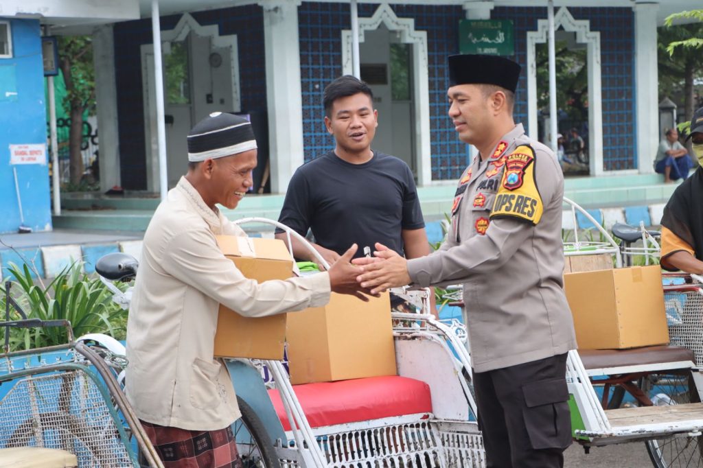 polres-pasuruan-kota-salurkan-bantuan-kemanusian-untuk-negeri