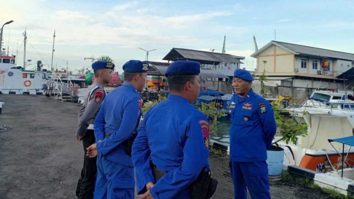 Ditpolairud Polda Jatim Patroli Perairan Dengan Program BOS di Bulan Ramadhan