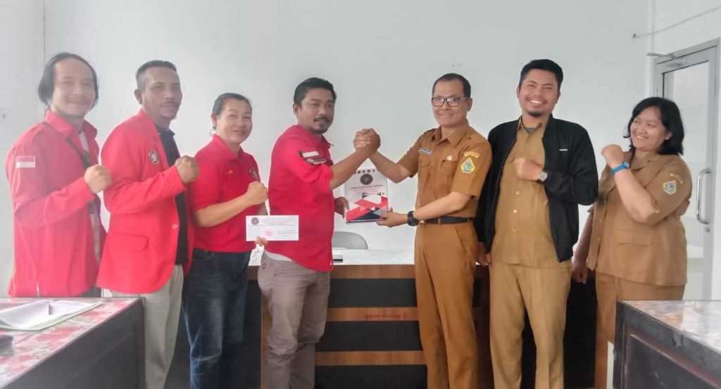 PBB Samosir Serahkan Program Kegiatan Tahunan ke Kesbangpol, Dumosch: Aktivitas PBB Menjadi Nilai Plus dan Melakukan Kegiatan Yang positif