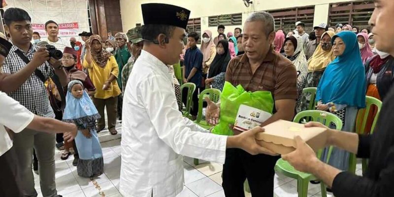 Polda Jatim Salurkan Bansos Sembako Bagi Kaum Dhuafa Dan Anak Yatim Piatu