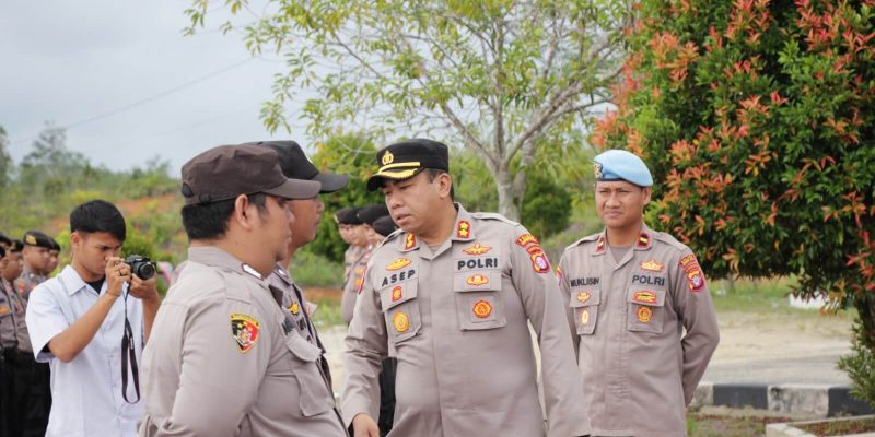 Cek Sikap Tampang Personel, Kapolres Gumas Ingatkan Pentingnya Kedisiplinan