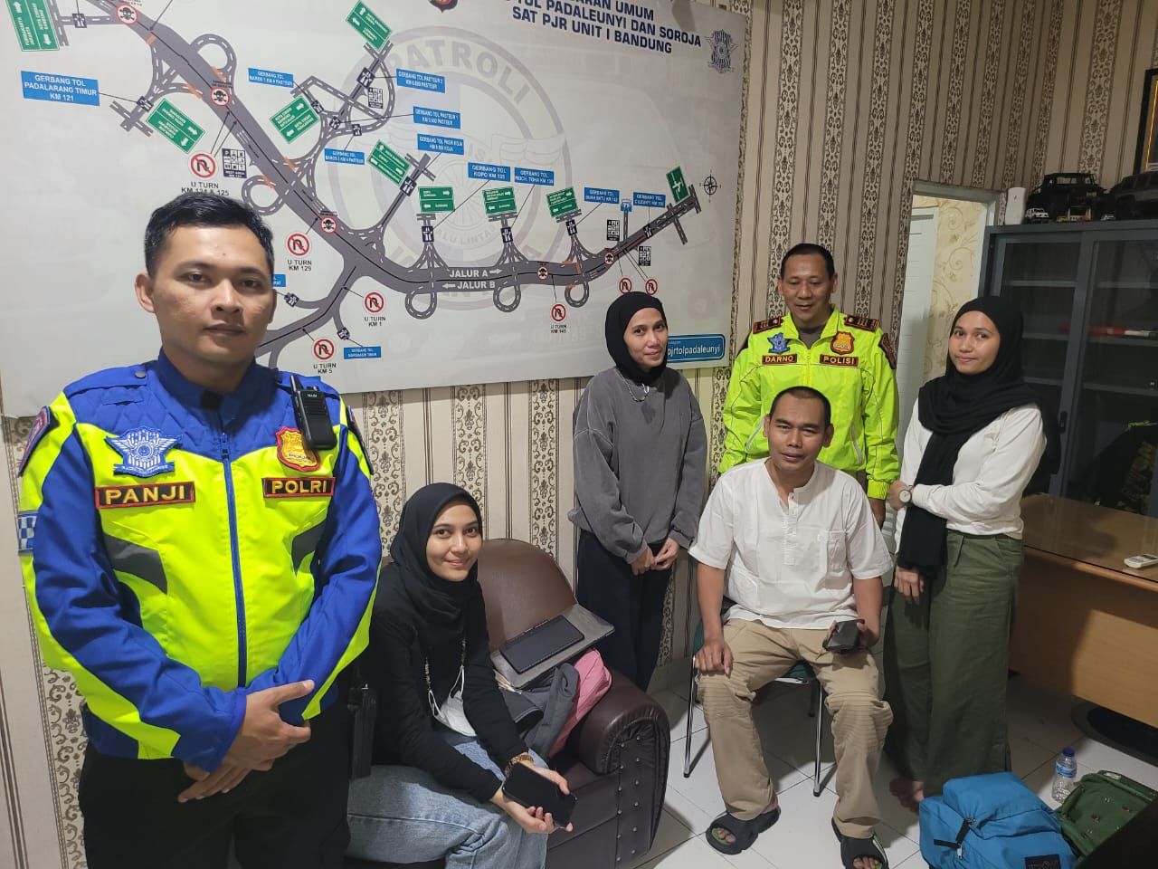 Dit Reskrimum Polda Jabar Ungkap Kasus Pencurian Laptop Pemudik Di Rest Area KM 147 Tol Padaleunyi