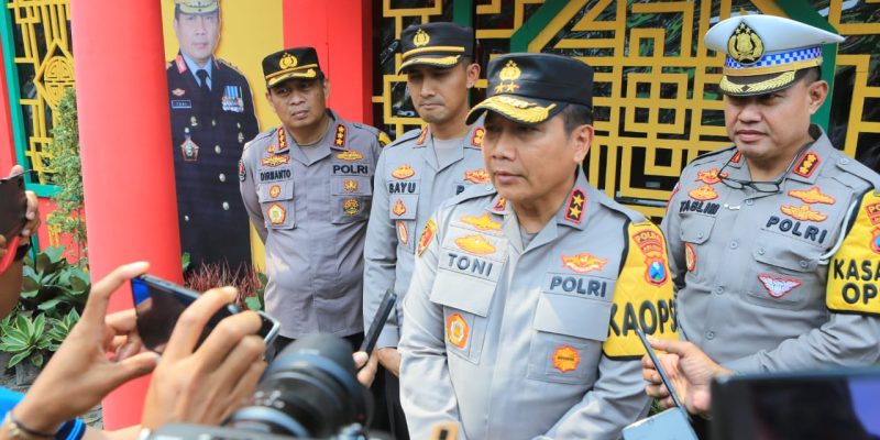 Kapolda Jatim Cek Pospam Dan Posyan Di Bangkalan Serta sejumlah Titik Di Jatim, Pastikan Layani Pemudik Aman Dan Berkesan   