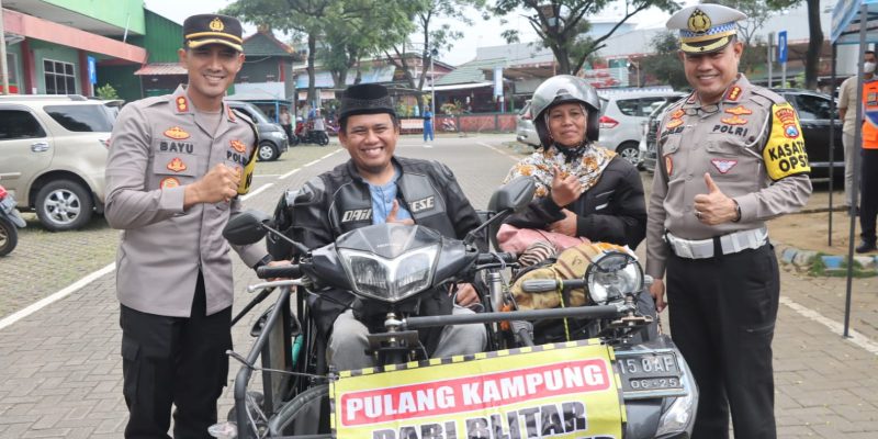 Penyandang Disabilitas Terima Tali Asih di Posyan Polres Pasuruan