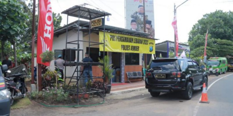 Polres Jember Siagakan Personel Gabungan 24 Jam Layani Pemudik di Pospam dan Posyan