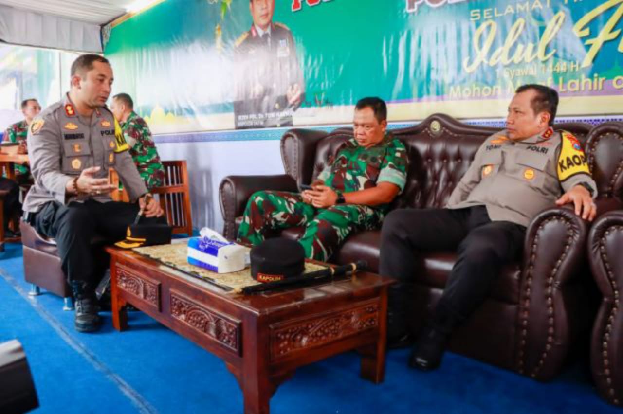 Kapolda Jatim Pantau Arus Mudik di Jombang, Tidak Terdapat Kemacetan
