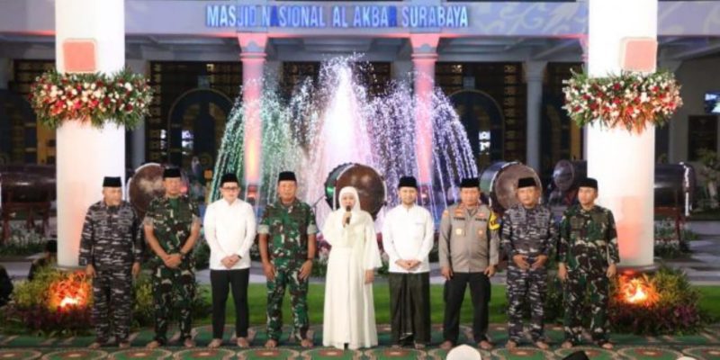 Forkopimda Jatim Gelar Gema Takbir Idulfitri di Masjid Nasional Al-Akbar Surabaya      