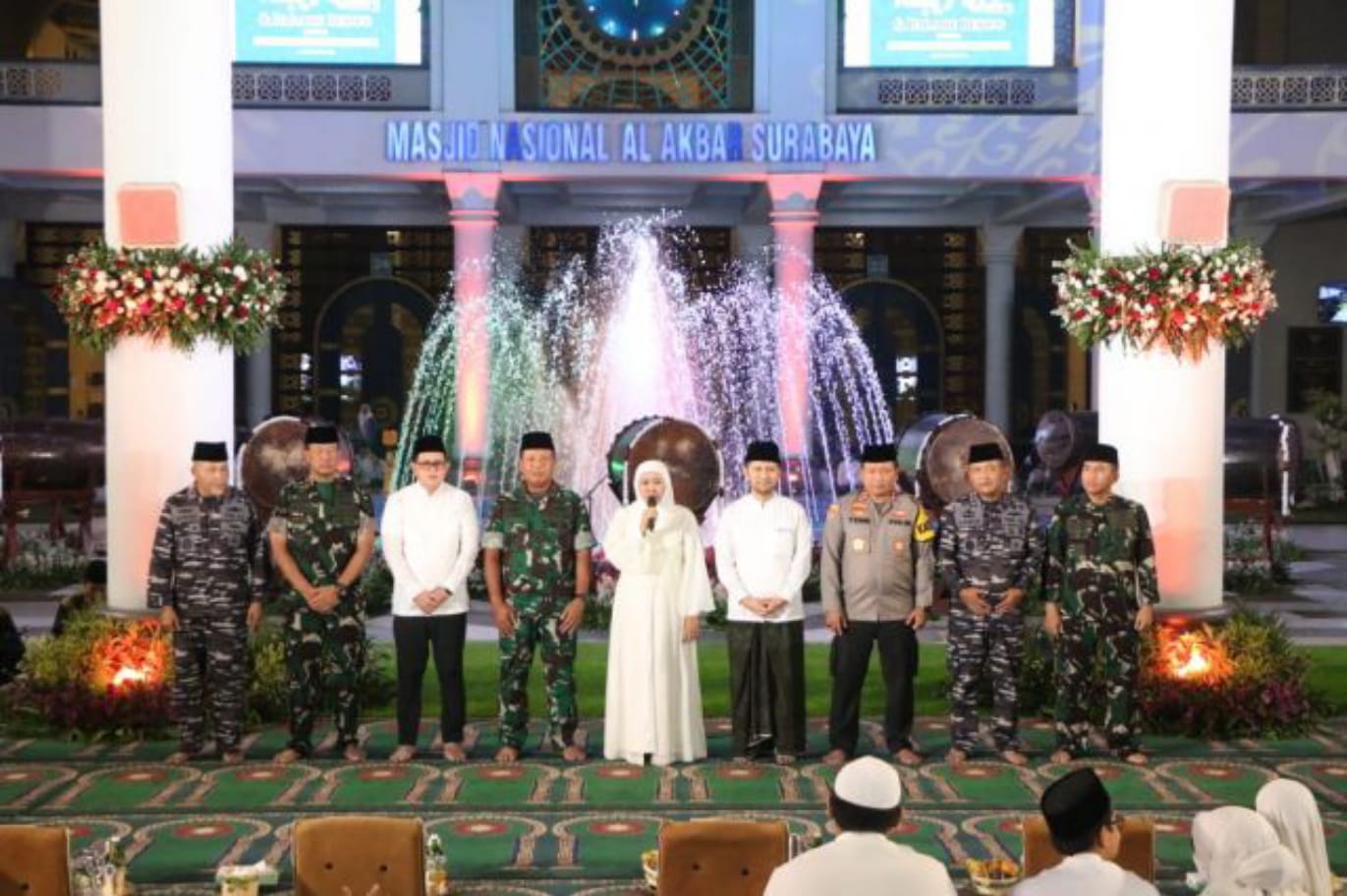 Forkopimda Jatim Gelar Gema Takbir Idulfitri di Masjid Nasional Al-Akbar Surabaya      