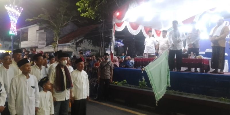 Bupati Sampang H. Slamet Junaidi Lepas Pawai Takbir Lebaran Idul Fitri 2023