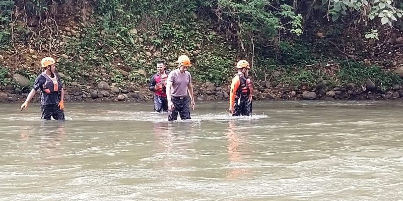 Mandi di Sungai, Warga Medono Pekalongan Tenggelam