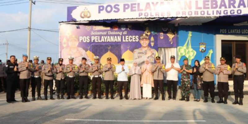 Kapolda Jatim Kunjungi Posyan di Probolinggo Raya, Beri Motivasi Petugas Ops Ketupat Semeru 2023      