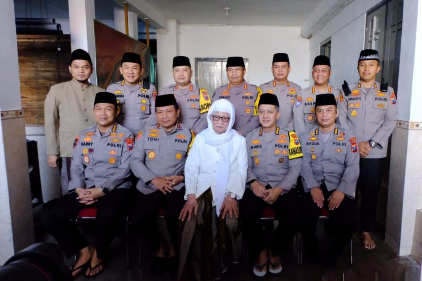 Pesan KH Anwar Mansyur Pengasuh Ponpes Lirboyo Kediri, Untuk Polri Saat Pam Ops Ketupat 2023
