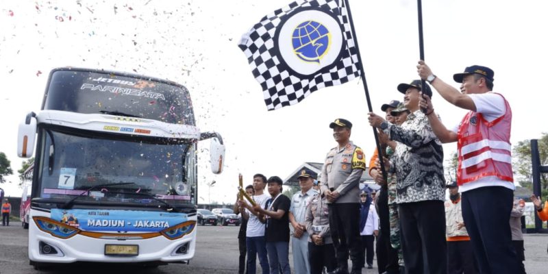 Kapolres Madiun Kota Bersama Forkopimda Berangkatkan 15 Bus Balik Mudik Gratis tujuan Jakarta dan Surabaya