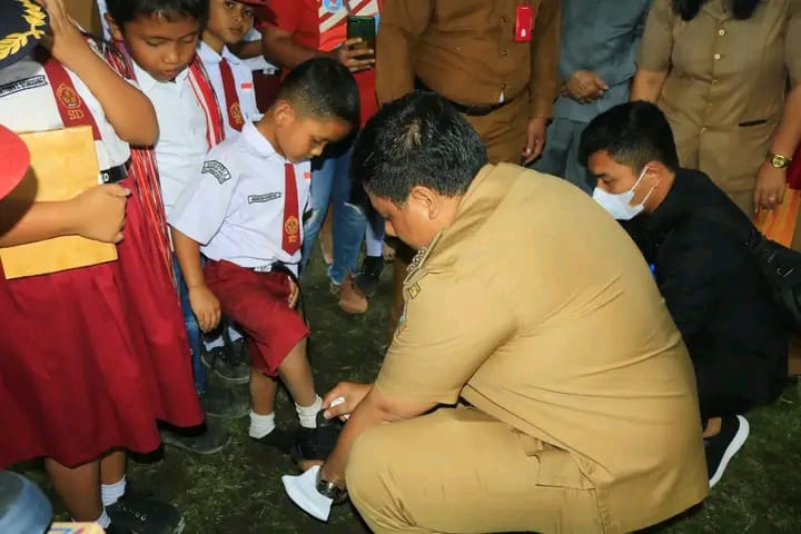Berkantor di Desa Sabungan Nihuta Bupati Samosir Disambut Baik Oleh Masyarakat