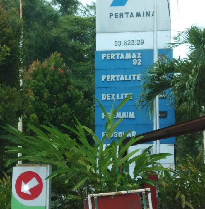 Di Duga Pegawai SPBU 53.623.29 Semanding Tuban Melakukan Pungli Ke Tengkulak Pertalite