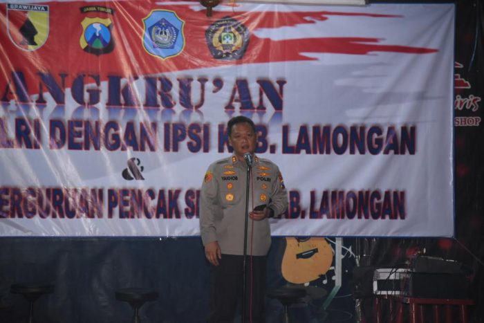 Polres Lamongan Gandeng TNI Gelar Cangkrukan Bersama IPSI, Bersama Jaga Kamtibmas