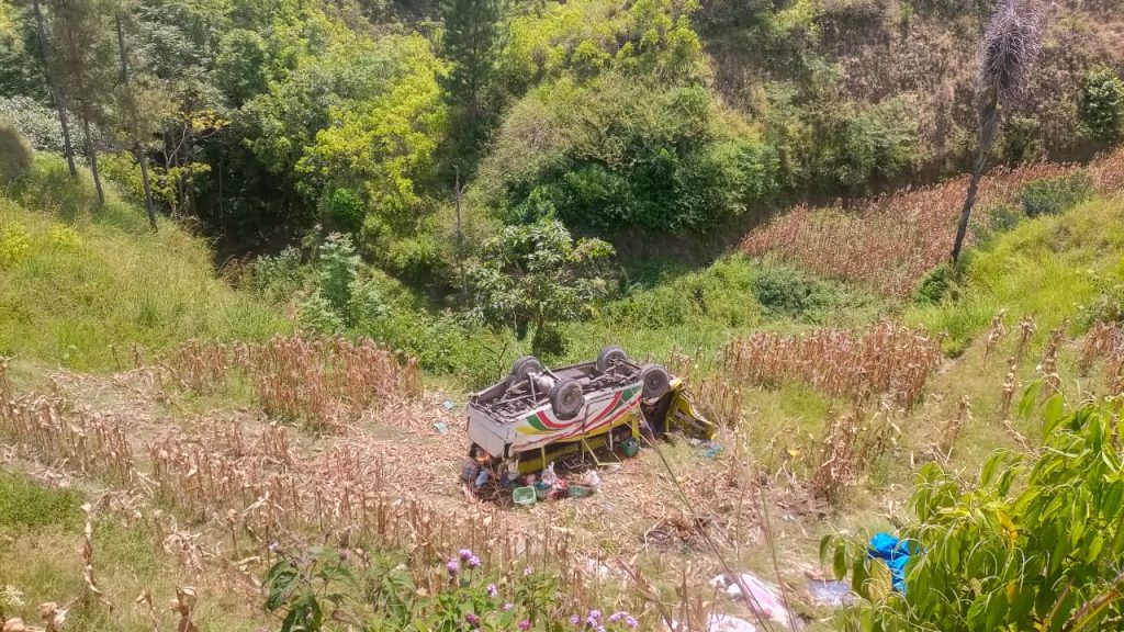 Bus Masuk Jurang di Samosir, 2 Penumpang Tewas 9 Kritis