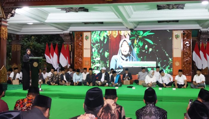 Momen Peringatan Nuzulul Qur’an, Bupati Mojokerto Harapkan Sinergitas Pemerintah dengan Ulama dan Umaro Meningkat