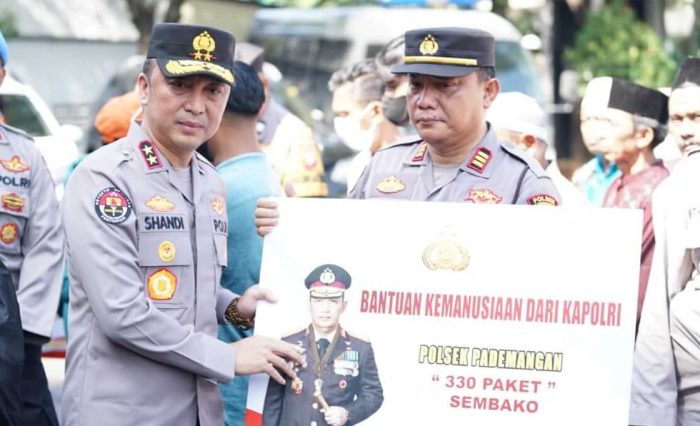 Wujud Kepedulian Kapolri ke Masyarakat, 2 Ribu Bansos Disebar ke Warga Jakarta Utara