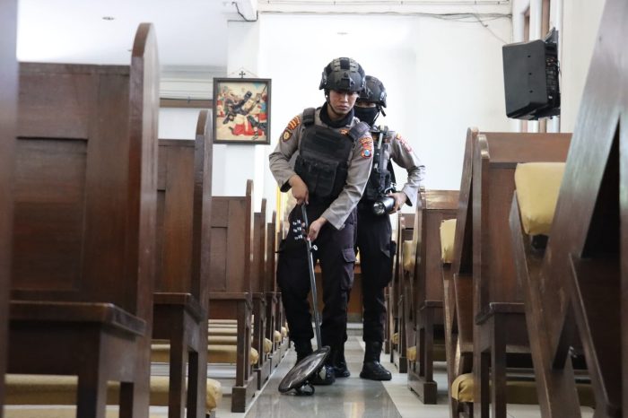 Jelang Jumat Agung Polres Tanjungperak Sterilisasi di Beberapa Gereja