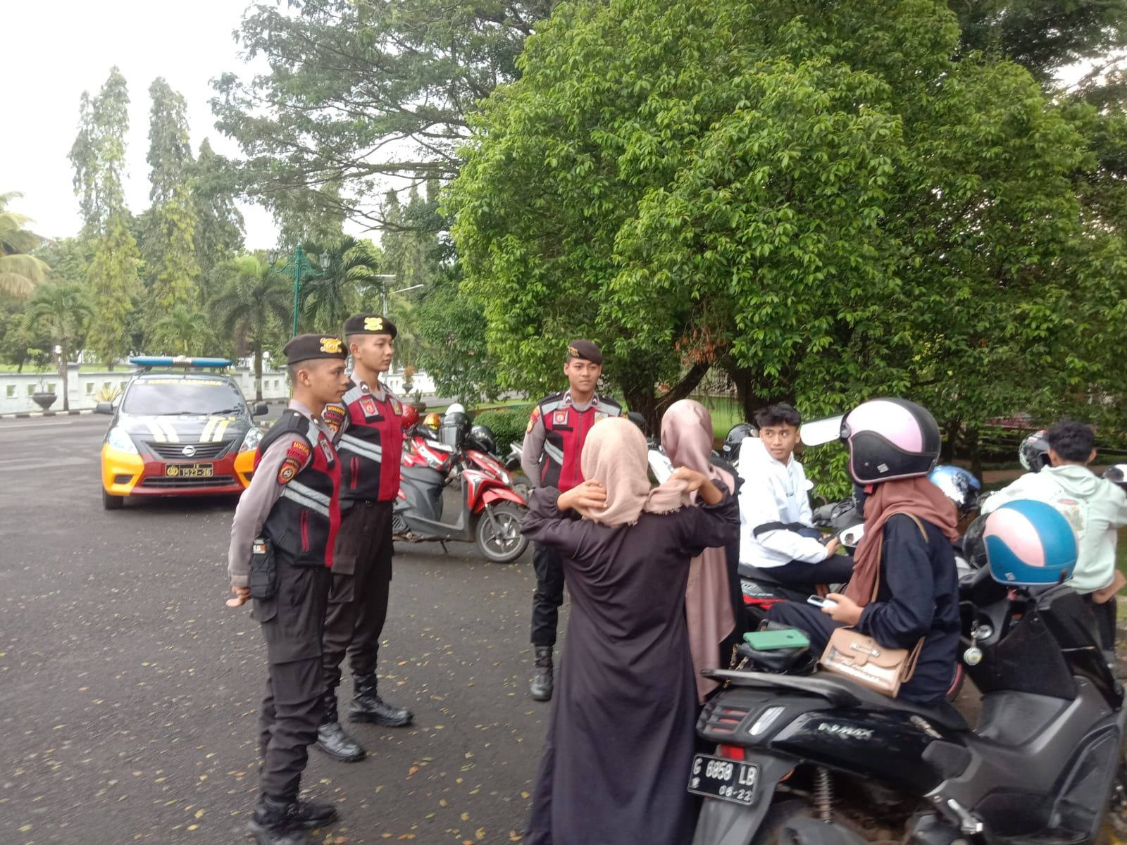 Berikan Rasa Aman dan Nyaman kepada Masyarakat , Polisi Lakukan Patroli Rutin
