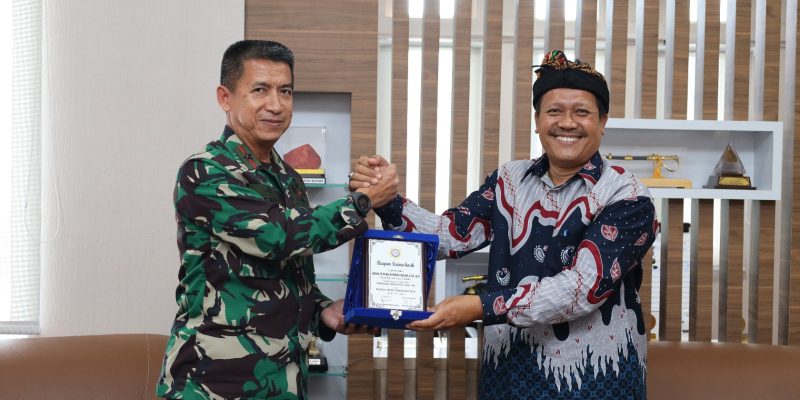 Menerima Kunjungan Ketua PHDI Kepri, Lantamal IV Berkomitmen Menjaga Kerukunan Antar Umat Beragama   