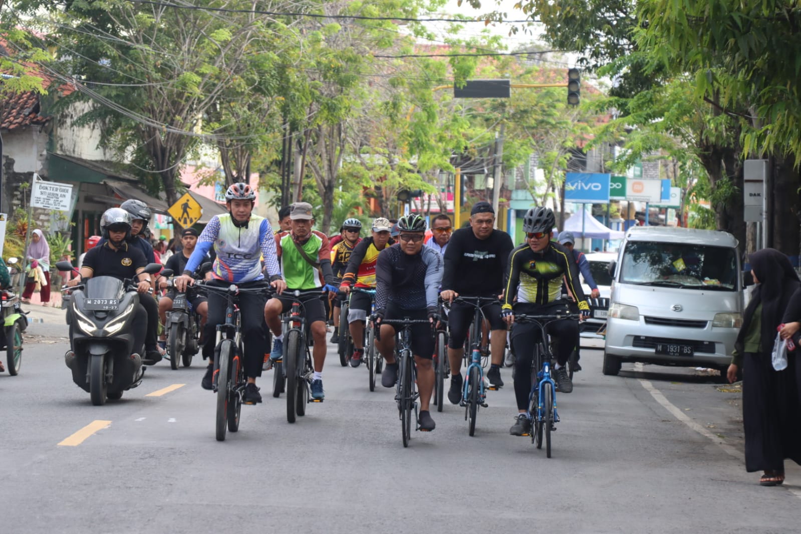Gowes Sarana Polres Sampang Perkuat Sinergitas Dan Soliditas TNI-POLRI Dan Pemkab Sampang Jelang Pemilu 2024