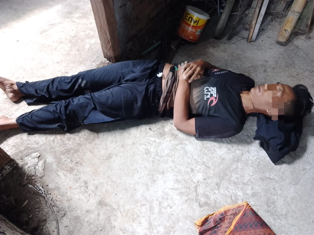 Warga Desa Sendang Coyo Kecamatan Lasem, Di Ketahui Meninggal Dunia Karena Bunuh Diri.