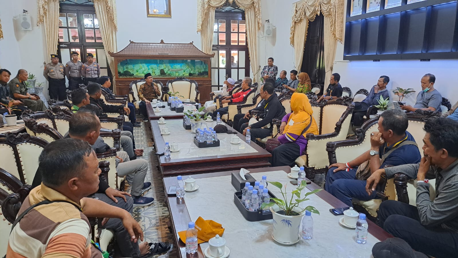 Perbup Sampah Segera Direvisi, Gus Muhdlor Minta Paguyuban TPST Komitmen Ikut Tuntaskan Masalah Sampah di TPA Jabon