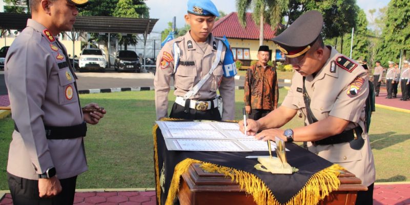 Empat Jabatan Kapolsek Diserahterimakan, Kapolres Pekalongan Tekankan Hal Ini