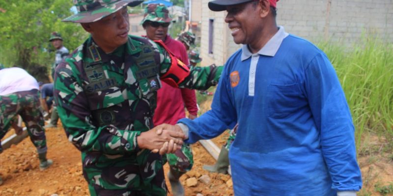 Dandim 0316/Batam Tinjau Langsung Proses Pembangunan di TMMD Kavling Seraya Batam