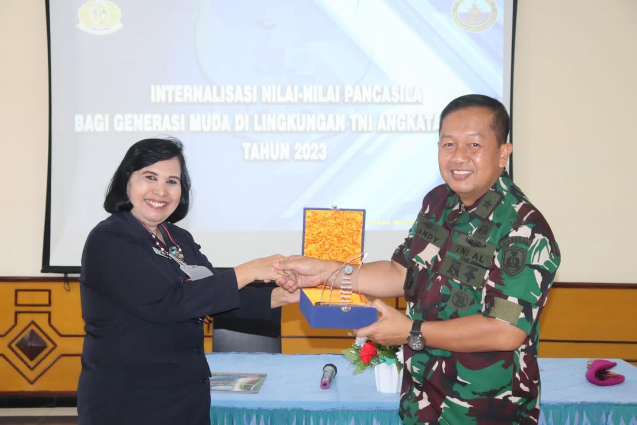 Internalisasi Nilai-Nilai Pancasila Bagi Generasi Muda Dan Keluarga TNI AL