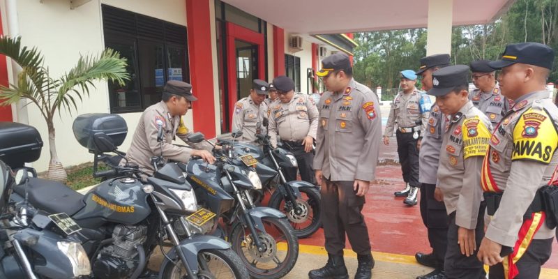 Kapolsek Batu Ampar Cek Kondisi Kendaraan Dinas Personil
