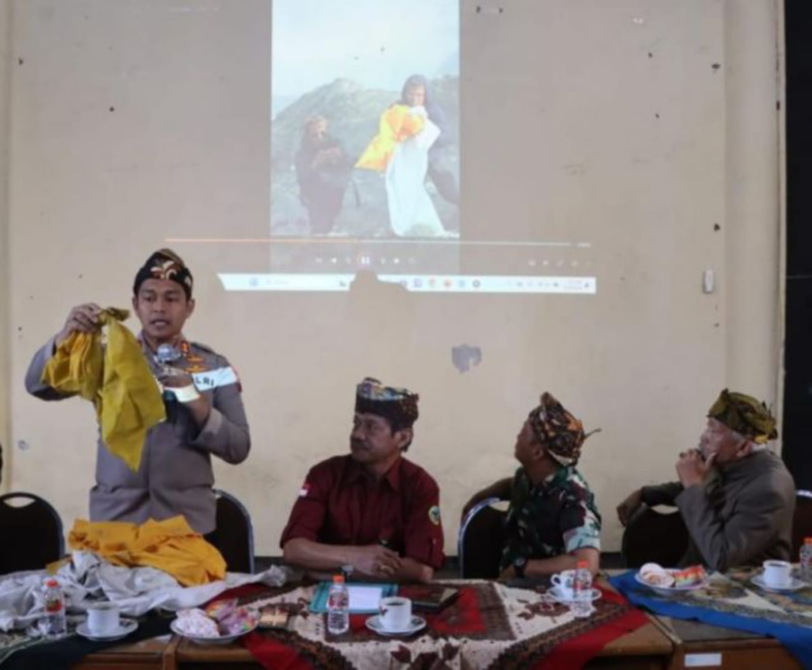 Kapolres Probolinggo Pastikan Arca Ganesha Jatuh di Kawah Bromo, Bukan Dicuri.