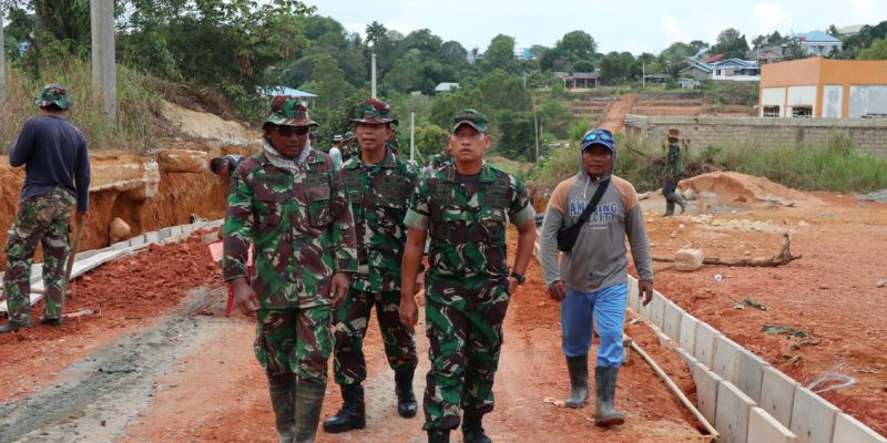 Puluhan Warga Antusias Ikuti Penyuluhan Kamtibmas di Kegiatan TMMD Kavling Seraya Sambau