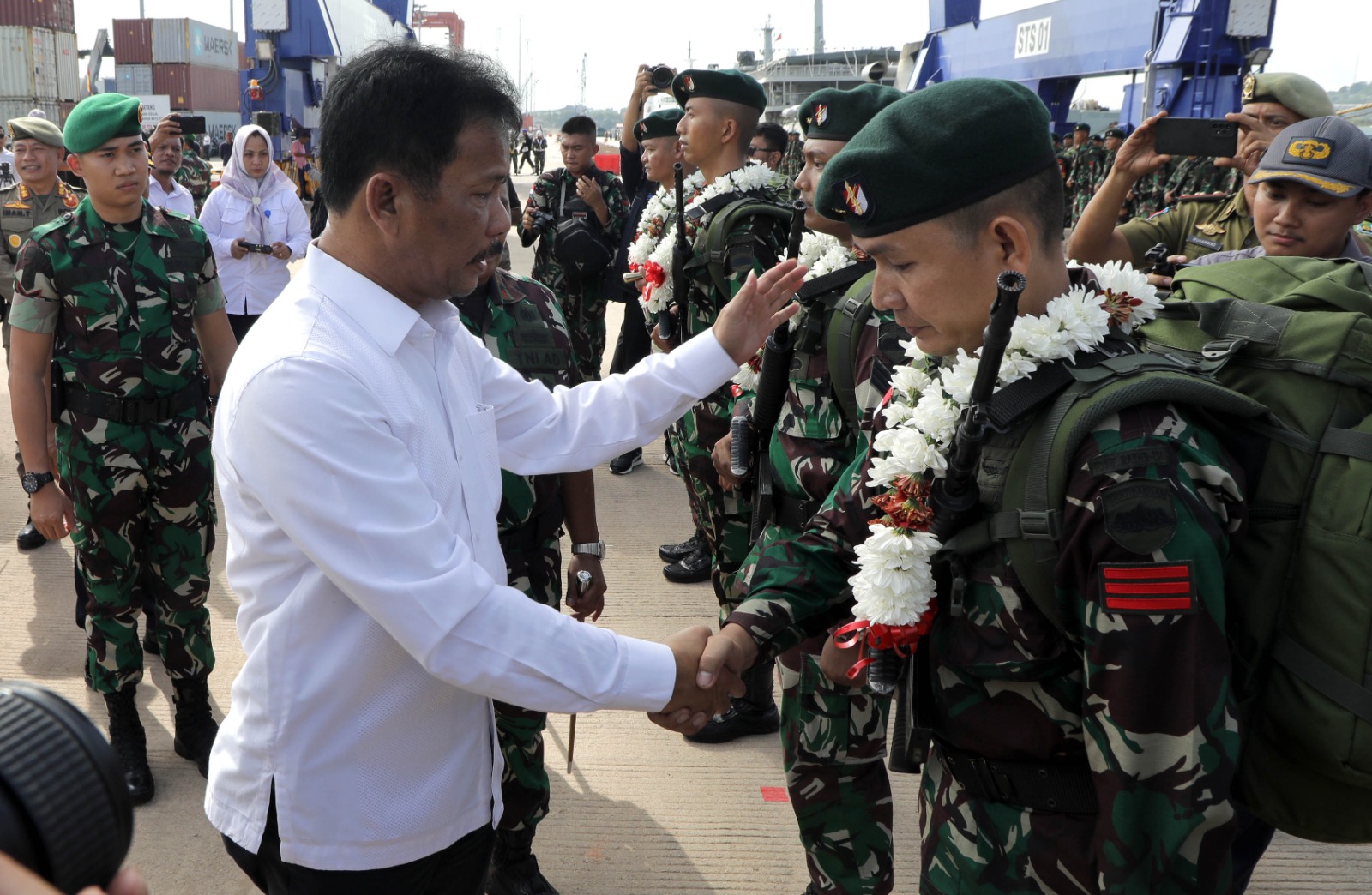 Sambut 400 Satgas Yonif RK 136/TS, Rudi : Selamat Datang Kembali di Batam