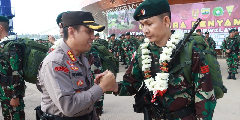 Kapolresta Barelang Hadiri Upacara Penyambutan Satgas PAMTAS RI – PNG Wilayah Papua Barat Yonif RK136/TS