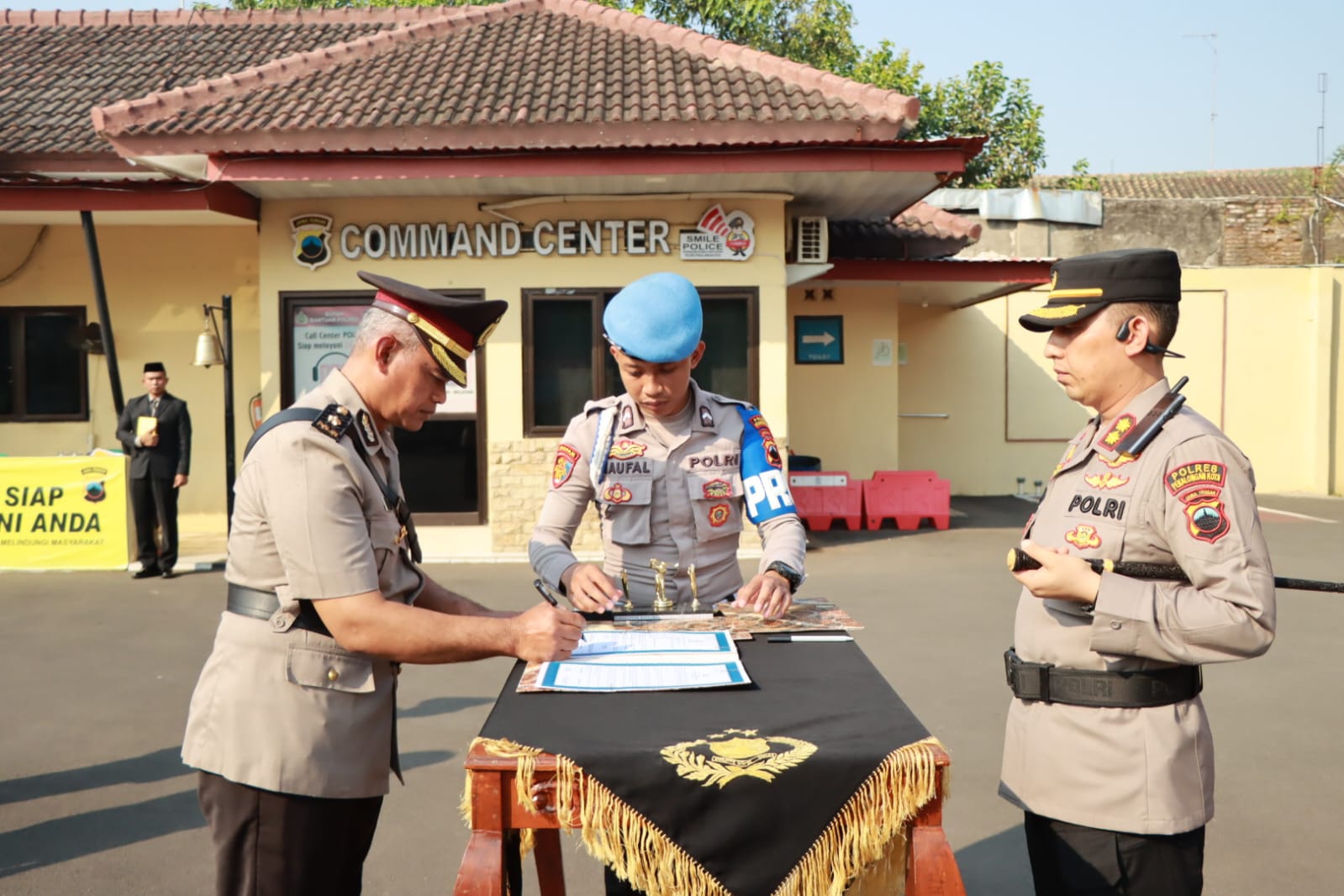 Pimpin Upacara Serah Terima Jabatan, Ini Pesan Kapolres Pekalongan Kota