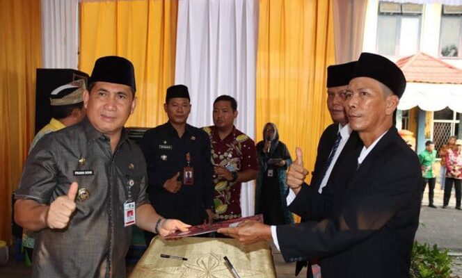 Walikota Lubuklinggau Lantik Sebanyak 79 Ketua RT Terpilih di Kecamatan Lubuklinggau Timur II