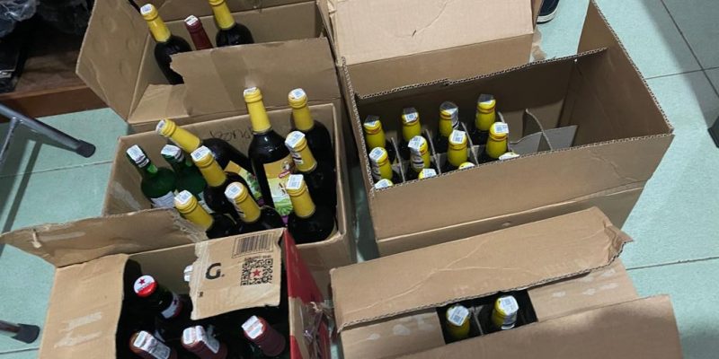 Ciptakan Kondusifitas Keamanan di Kabupaten Pekalongan, Polisi Sita Puluhan Botol Miras