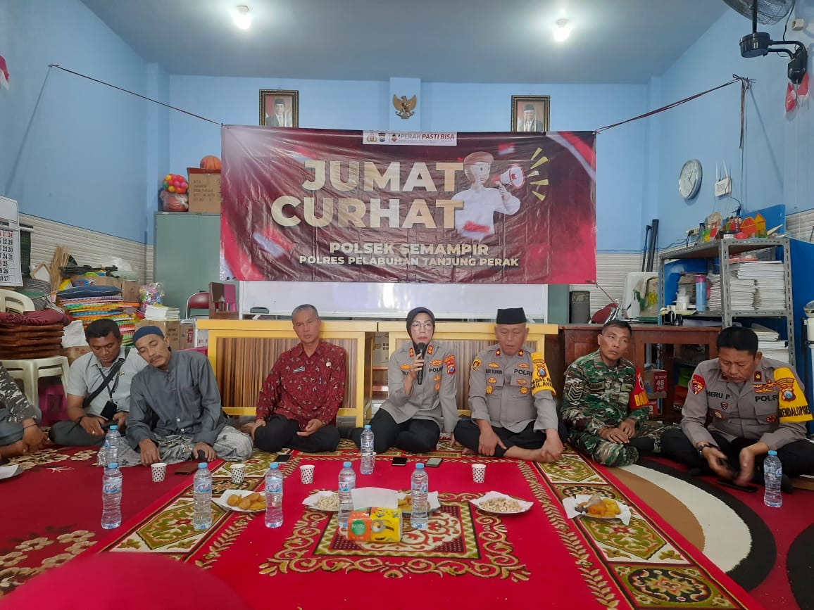 Jumat Curhat, Kapolres Pelabuhan Tanjung Perak Dengarkan Aspirasi Warga Ampel