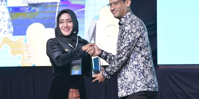 Pemkab Mojokerto Terima Anugerah Merdeka Belajar Kategori Transformasi Digital Kemdikbud Ristek RI