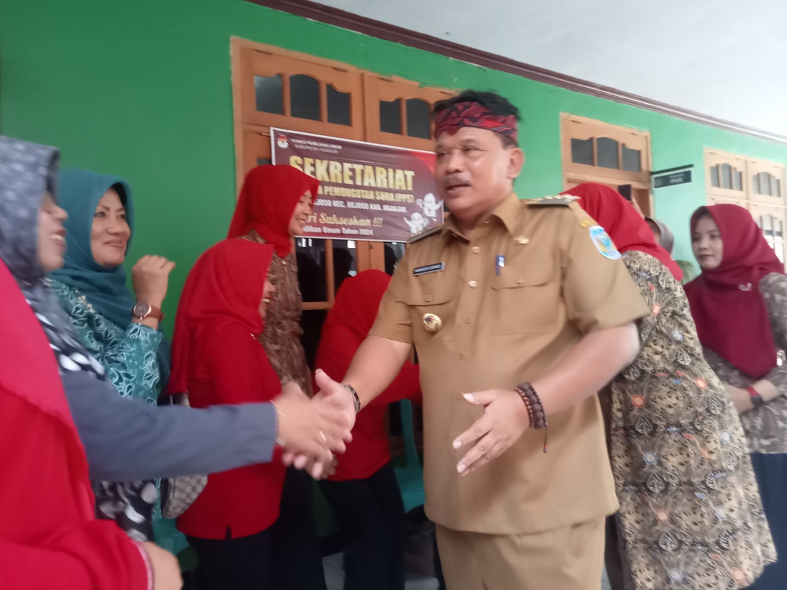 Pembinaan Program Sapa Mama Serta Penyerahan Mobil Siaga di Kecamatan Rejoso
