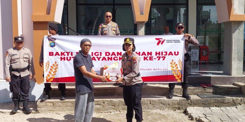 Jelang HUT Bhayangkara Ke-77, Polsek Batu Aji Laksanakan Baksos dan Bansos