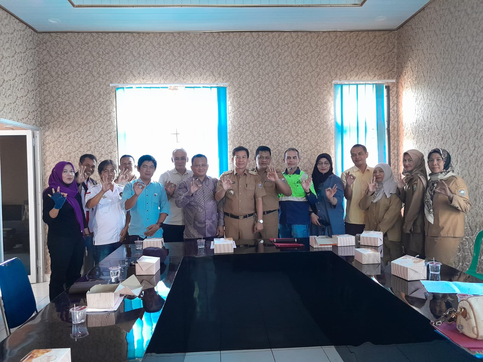 Pertemuan PT. AOC dan DINAS DLH Oku Berserta Ormas FAPO Terkait Dugaan Pencemaran Lingkungan Aliran Sungai