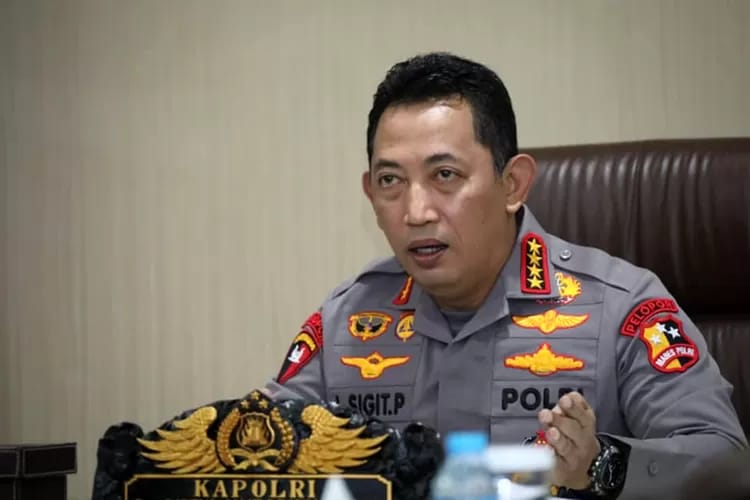Kapolri Angkat Komjen Agus Andrianto Sebagai Wakapolri