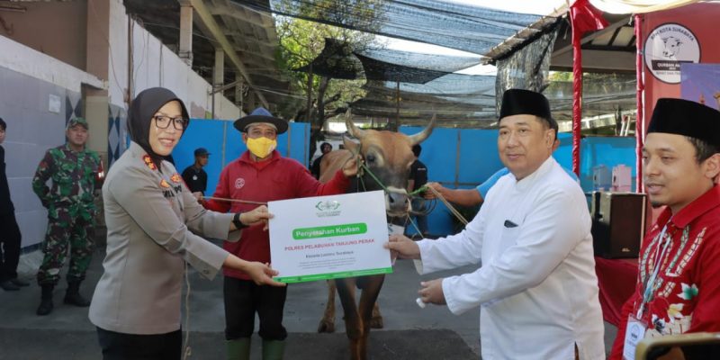 Polres Pelabuhan Tanjung Perak Salurkan 46 Hewan Qurban Ke Organisasi Islam Surabaya