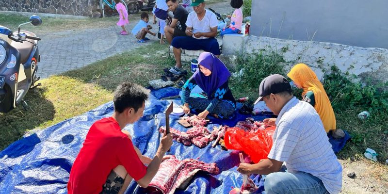 Warga Tanjung Green Regency Desa Sukorejo Kecamatan Loceret Rayakan Idul Adha