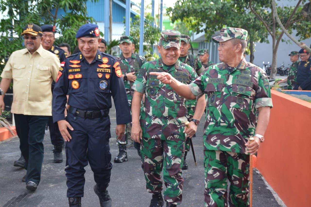 Tingkatkan Koordinasi Pengamanan, Kodam I/BB dan Kanwil DJBC Khusus Kepri Perkuat Perjanjian Kerja Sama