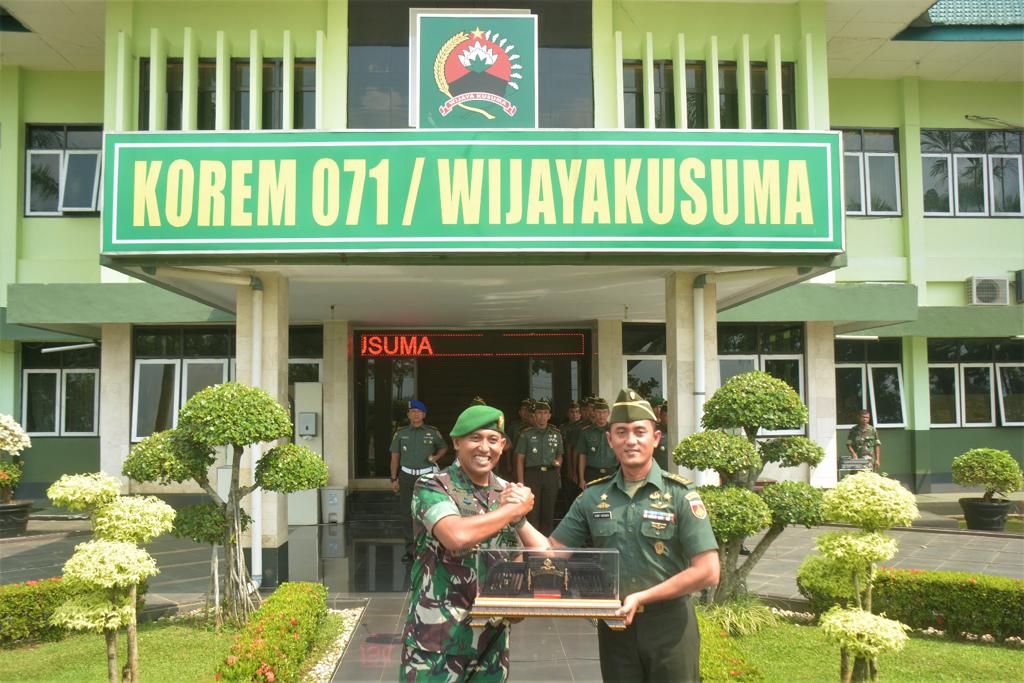 Timba Ilmu, Taruna Akmil Tingkat Satu OJT di Korem 071/Wijayakusuma
